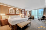 MGM Signature-33-606 Jacuzzi Studio