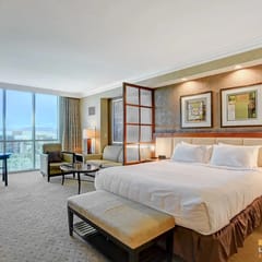 Luxury Studio | Jacuzzi + Pool | MGM Signature