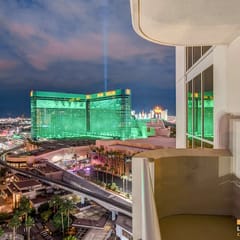 MGM Signature-14-602 1Br 2Ba Balcony Suite
