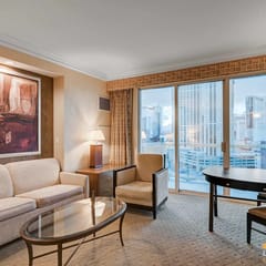 Upscale Strip View Suite | Jacuzzi & Kitchenette