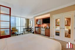 MGM Signature-28-719 Strip View Jacuzzi Studio