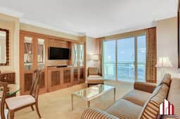 MGM Signature-07-802 1Br 2Ba Balcony Suite