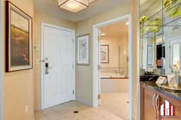 MGM Signature-20-604 Jacuzzi Studio
