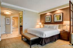 MGM Signature-22-604 Jacuzzi Studio