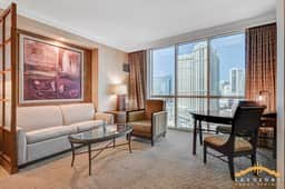 MGM Signature-34-604 Jacuzzi Studio