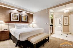 MGM Signature-24-711 Strip View Jacuzzi Studio