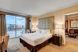 MGM Signature-03-608 1Br 2Ba Balcony Jacuzzi Suite