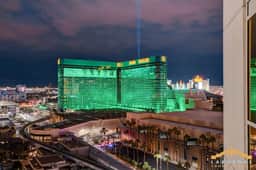 MGM Signature-14-602 1Br 2Ba Balcony Suite