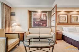 MGM Signature-10-618 Jacuzzi Studio - Image 4