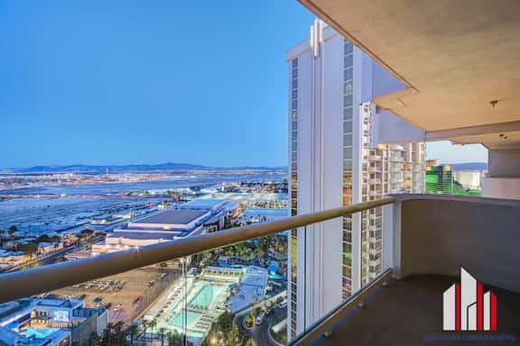 MGM Signature-28-714 1BR 2-Bath Balcony Suite - Image 1