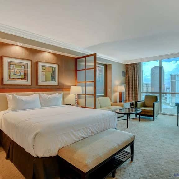 MGM Signature-Strip View Tower 2  Jacuzzi Studio - Image 1