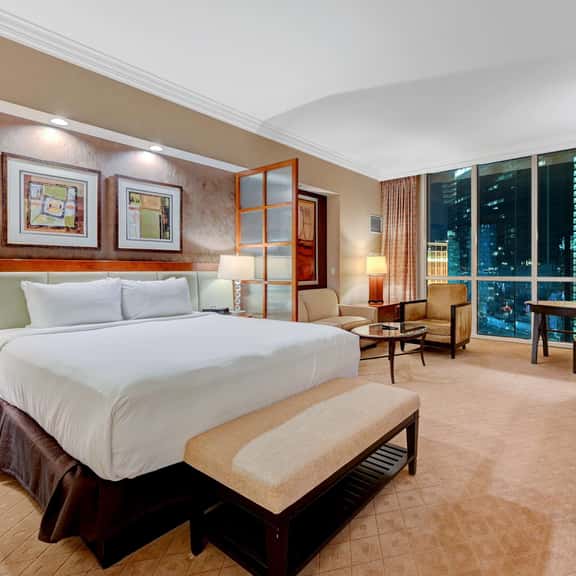 MGM Signature 2Br Jacuzzi 3Ba F1 Balcony View - Image 1