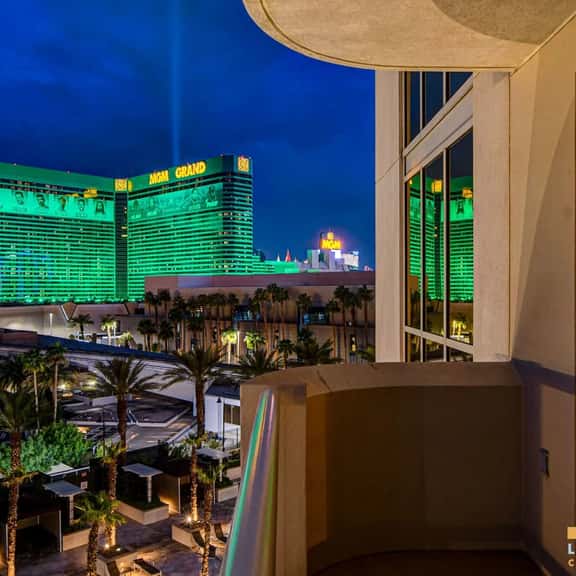 MGM Signature-04-602 1Br 2Ba Balcony Suite - Image 1