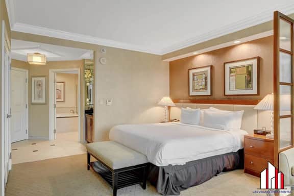 MGM Signature-25-609 Strip View Jacuzzi Studio