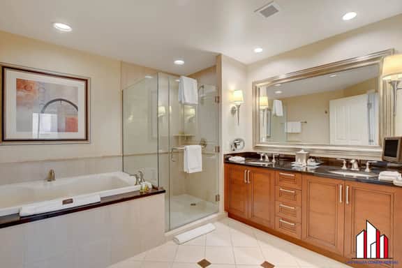 MGM Signature-28-719 Strip View Jacuzzi Studio