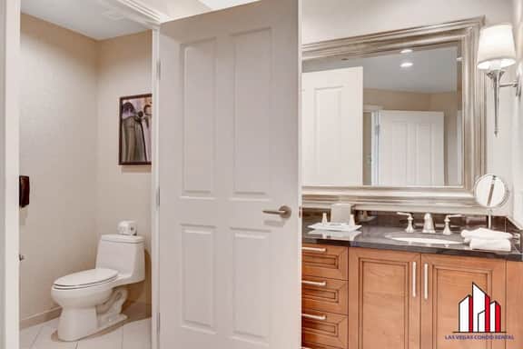 MGM Signature-26-618 Jacuzzi Studio