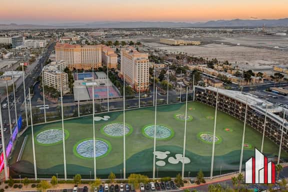 MGM Signature-28-814 1Br 2Ba F1 Pits View Balcony