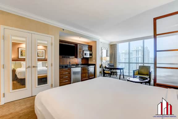 MGM Signature-25-611 Strip View Jacuzzi Studio