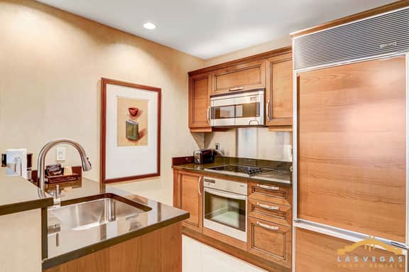 MGM Signature-02-602 1Br 2Ba Balcony Suite
