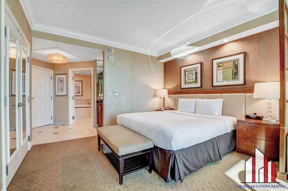 MGM Signature-11-604 Jacuzzi Studio