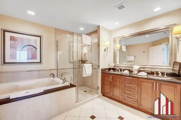 MGM Signature-11-604 Jacuzzi Studio