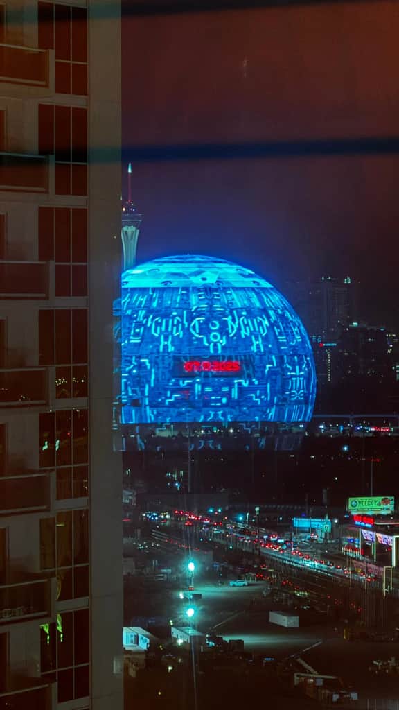 MGM Signature-20-620 1Br Sphere View w/ Balcony