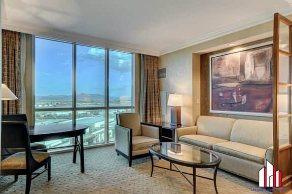 MGM Signature-20-618 Jacuzzi Studio