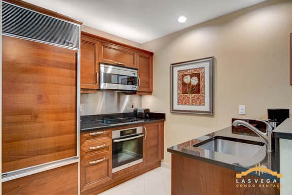 MGM Signature-17-801 1Br2Ba F1 Strip View Balcony