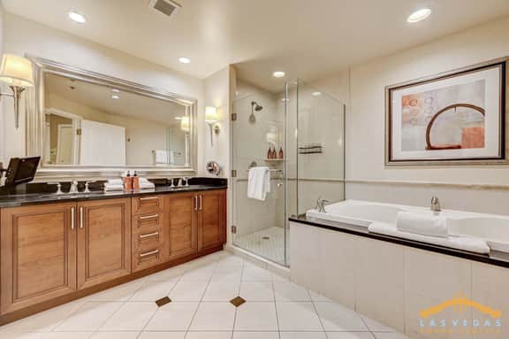 MGM Signature 03-818 Jacuzzi Studio