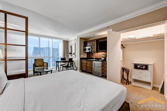 MGM Signature-23-709 Strip View Jacuzzi Studio