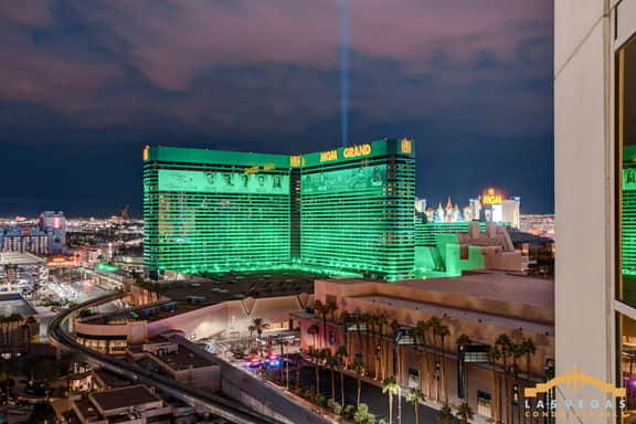 MGM Signature-14-602 1Br 2Ba Balcony Suite