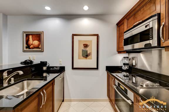 MGM Signature-23-802 1Br 2Ba Balcony Suite