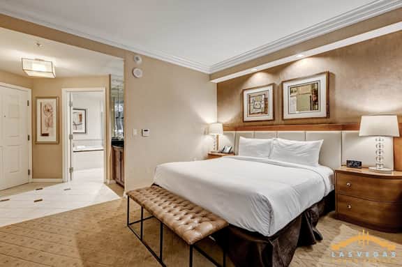 MGM Signature-02-719 Strip View Jacuzzi Studio
