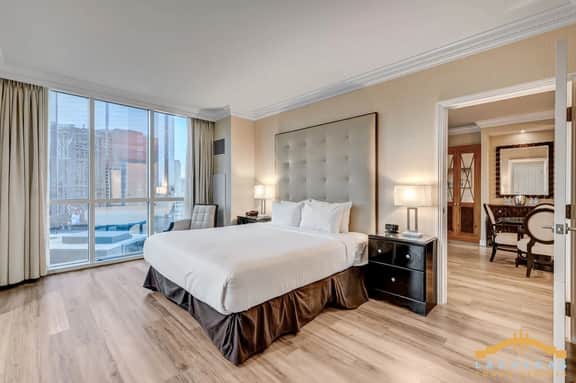 MGM Signature-14-801 1Br2Ba F1 Strip View Balcony Suite