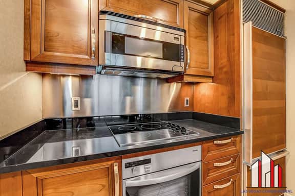 MGM Signature-07-702 1Bedroom 2Bath Balcony Suite