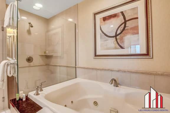 MGM Signature Strip View Jacuzzi, No Resort Fee - Image 5