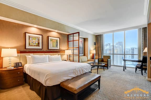MGM Signature-30-619 Strip View Jacuzzi Studio