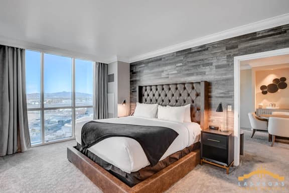 Luxury 1BR w/ Amazing views & Full Kitchen