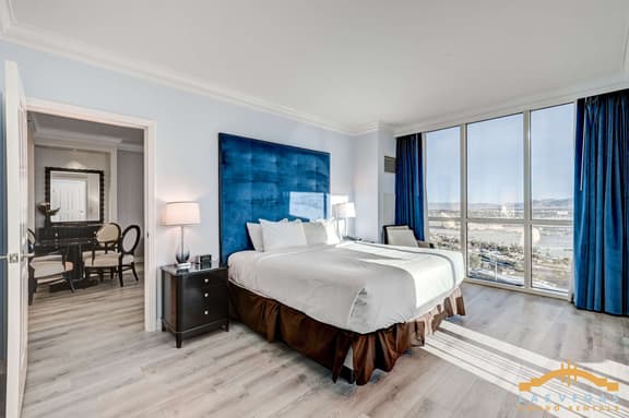 MGM Signature-23-802 1Br 2Ba Balcony Suite