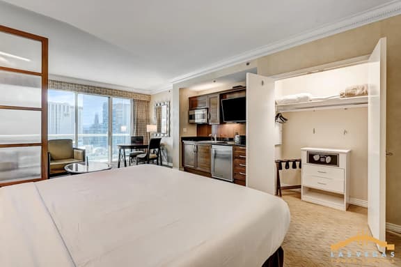 MGM Signature-10-605 Strip View Balcony Studio